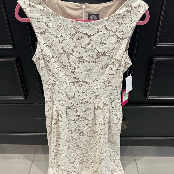 Vincent Camuto lace fit and flare dress - Picture 5 of 6